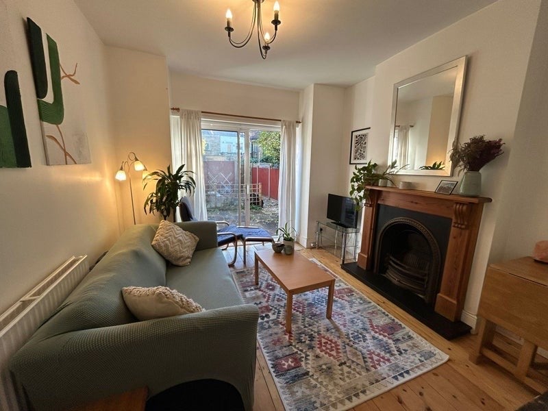 Room Darwin Road in Greater London