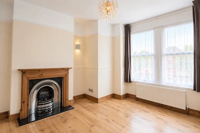 House Larch Road in Greater London