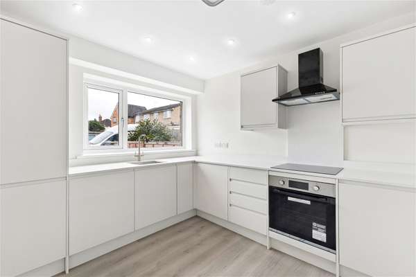 House Leacroft in Sunningdale