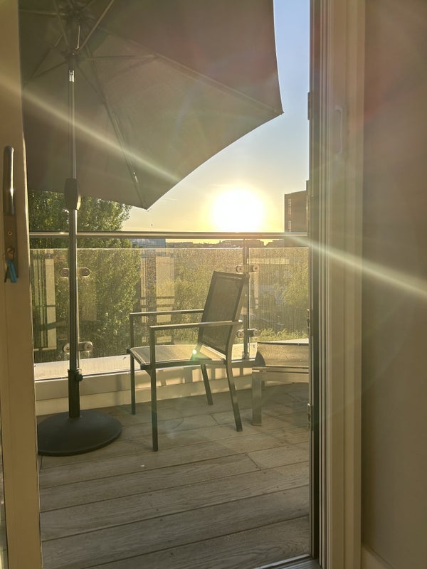 Room Wenlock Road in Greater London