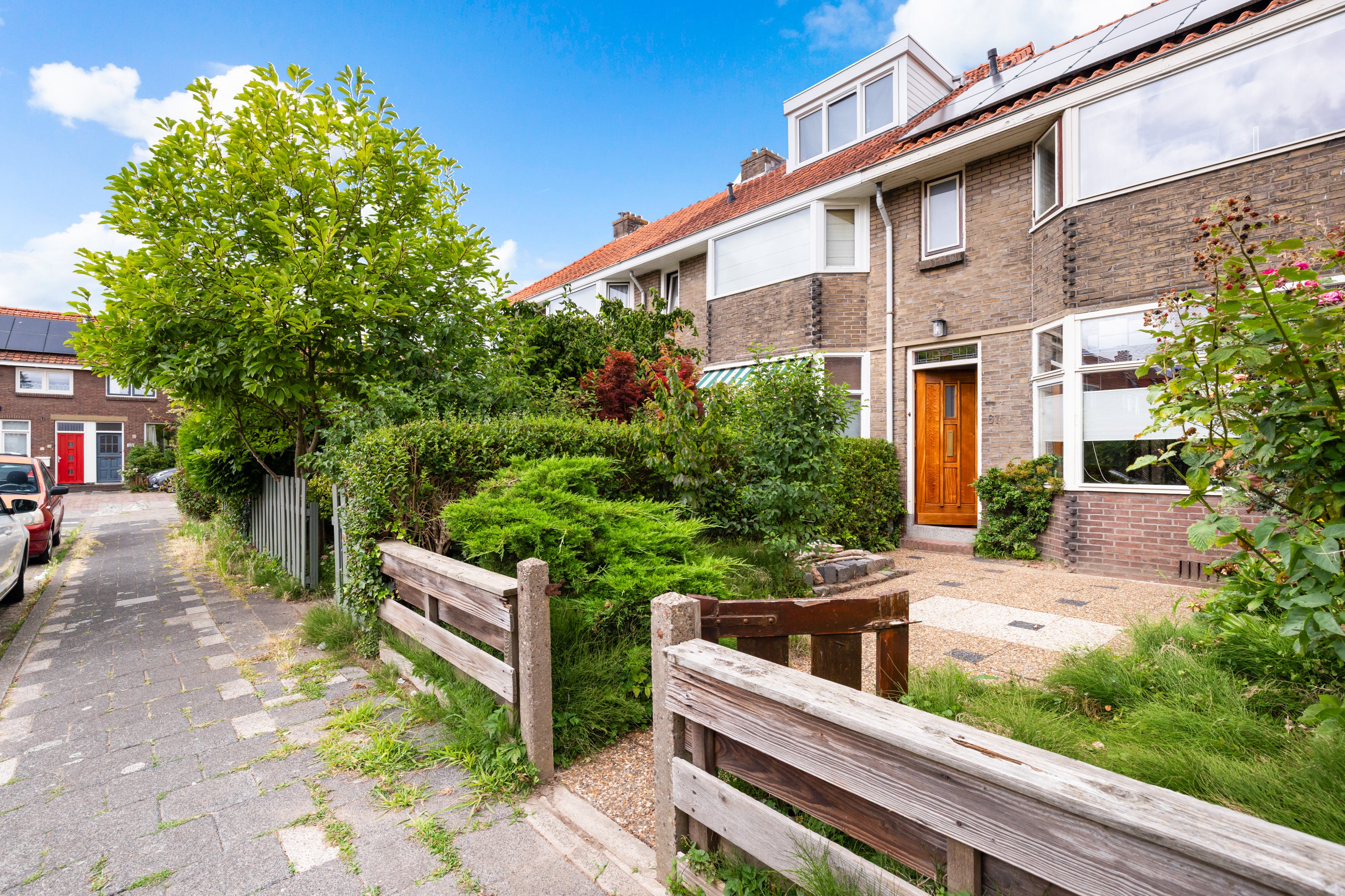 Tussenwoning te koop: Breitnerstraat 61, Dordrecht