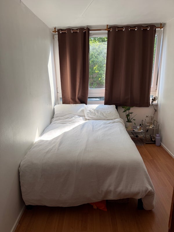 Room Graham Street in Greater London