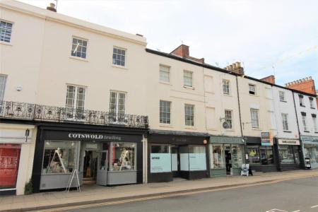 Flat Regent Street in Royal Leamington Spa