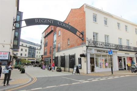 Flat Regent Street in Royal Leamington Spa
