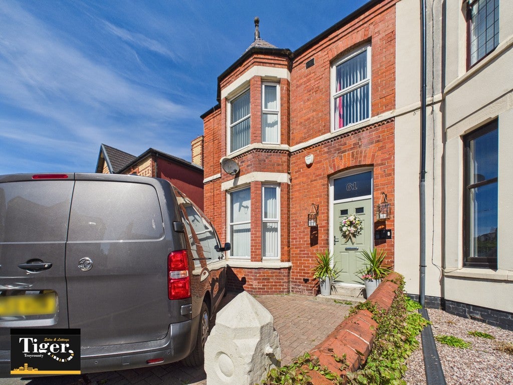 Flat St Andrew's Road South in Saint Anne's on the Sea