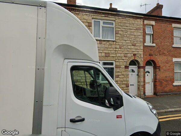 Flat Leavesden Road in Watford