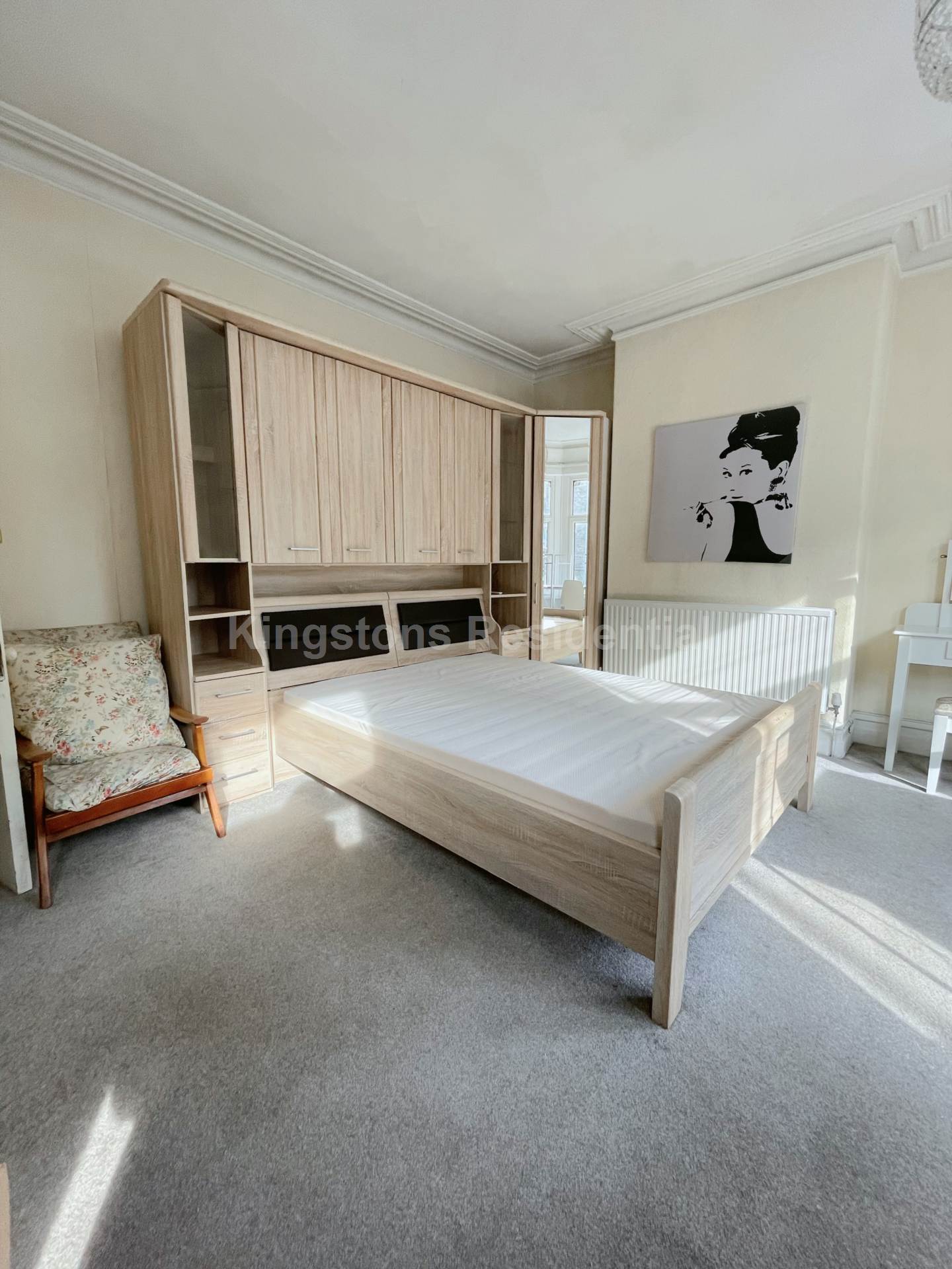 Room Colum Road in Cardiff