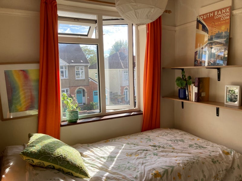 Room Everest Road in Bristol