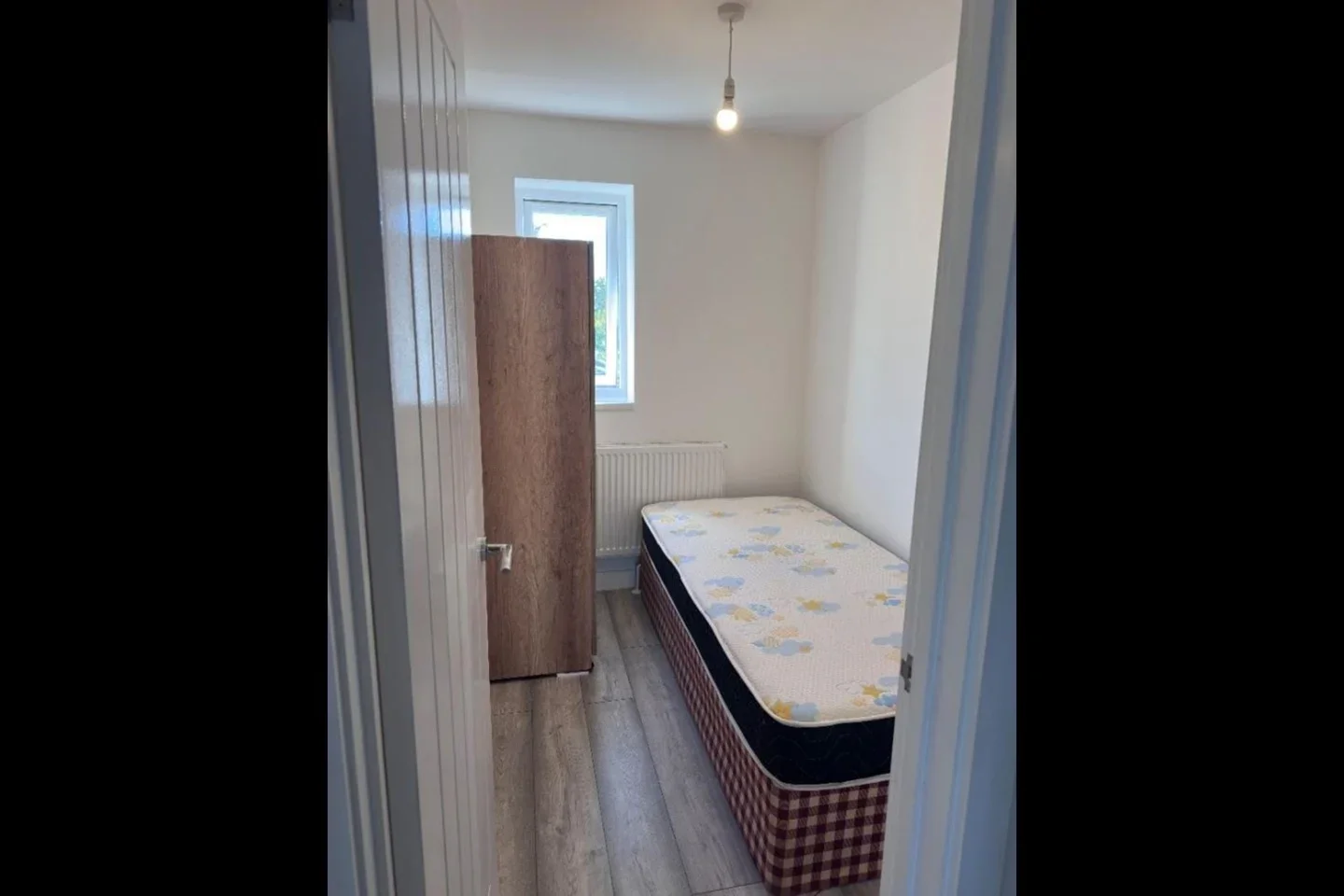Room Frederick Road in Greater London