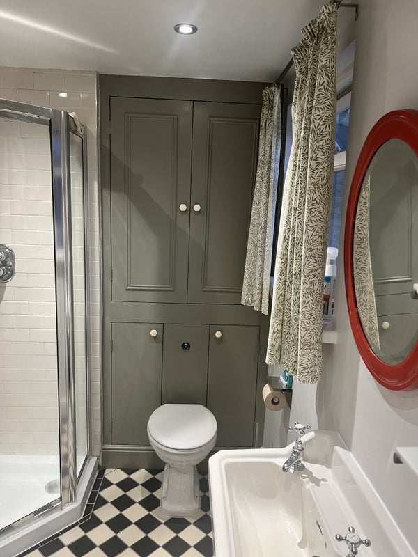 Room Roxwell Road in Greater London