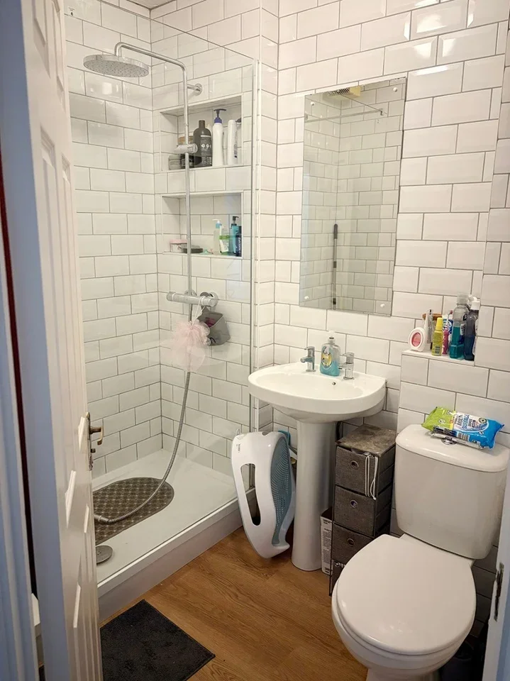 Flat Cumberland Place in Greater London