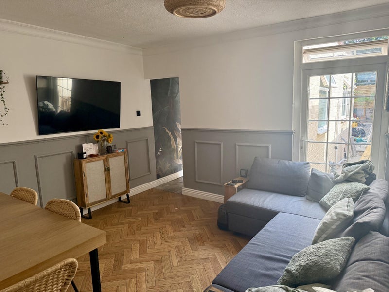 Room Westfield Road in Greater London