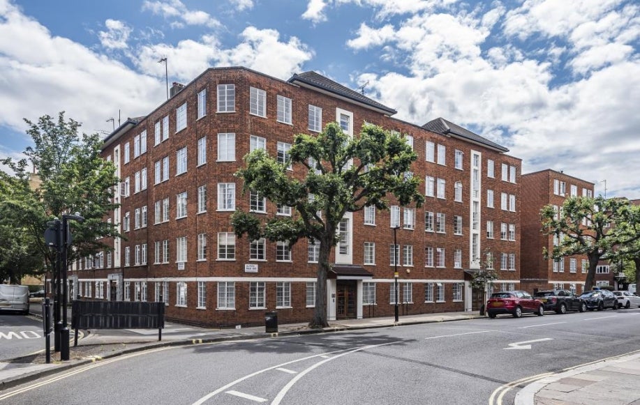 Flat Townshend Road in City of Westminster