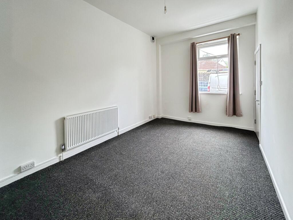 Flat High Street in Pengam