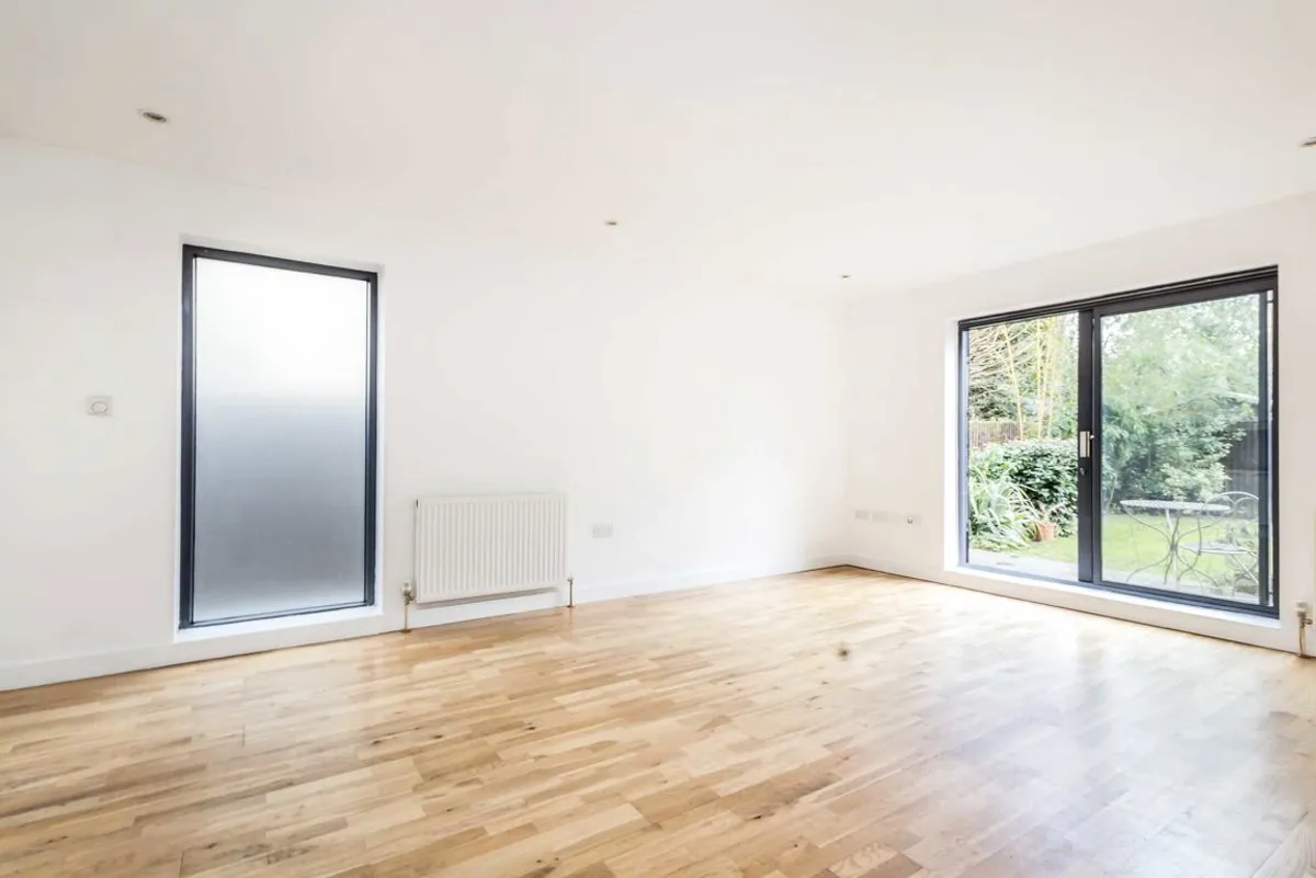 Flat Cromwell Road in Greater London