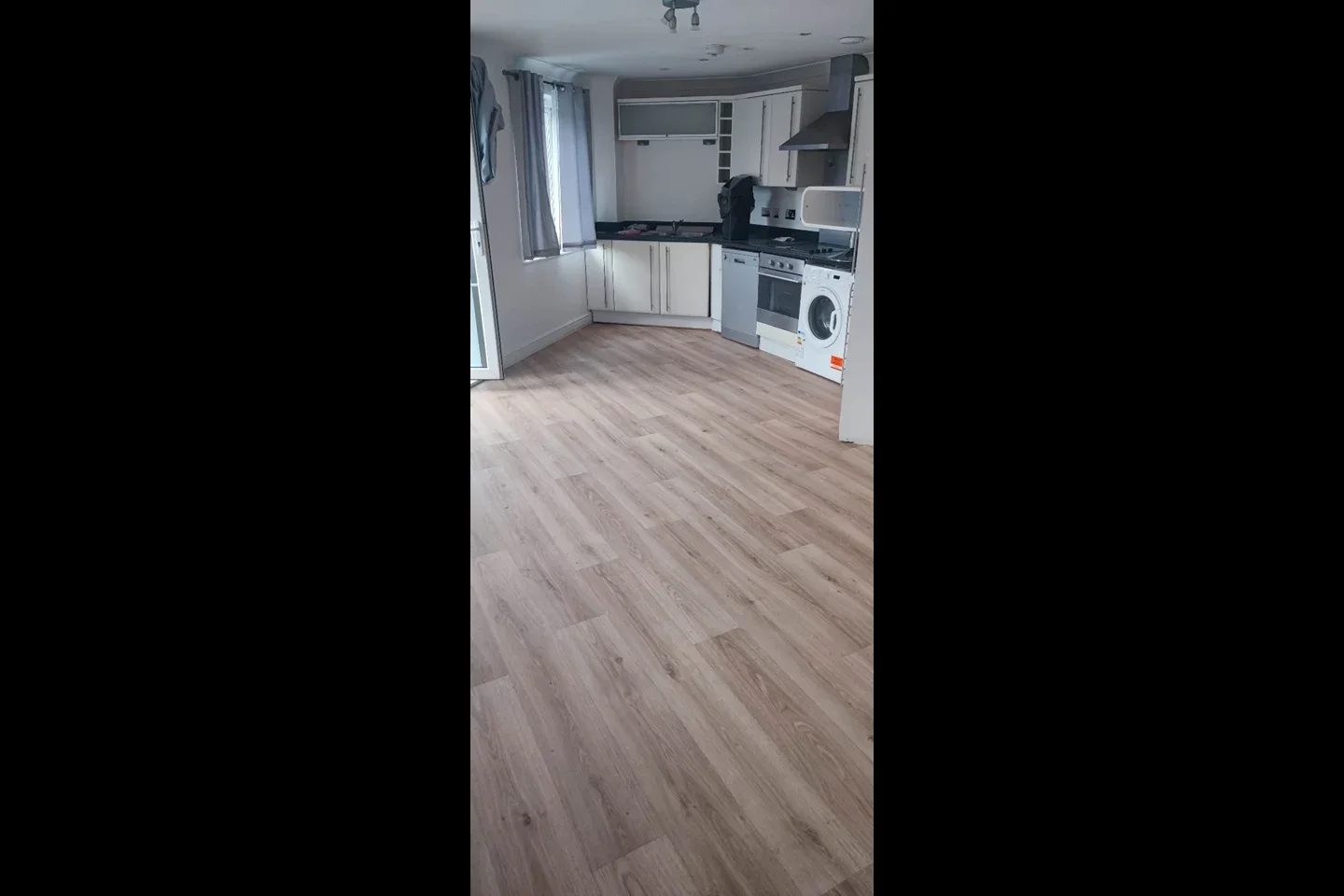 Flat Datchet Road in Slough