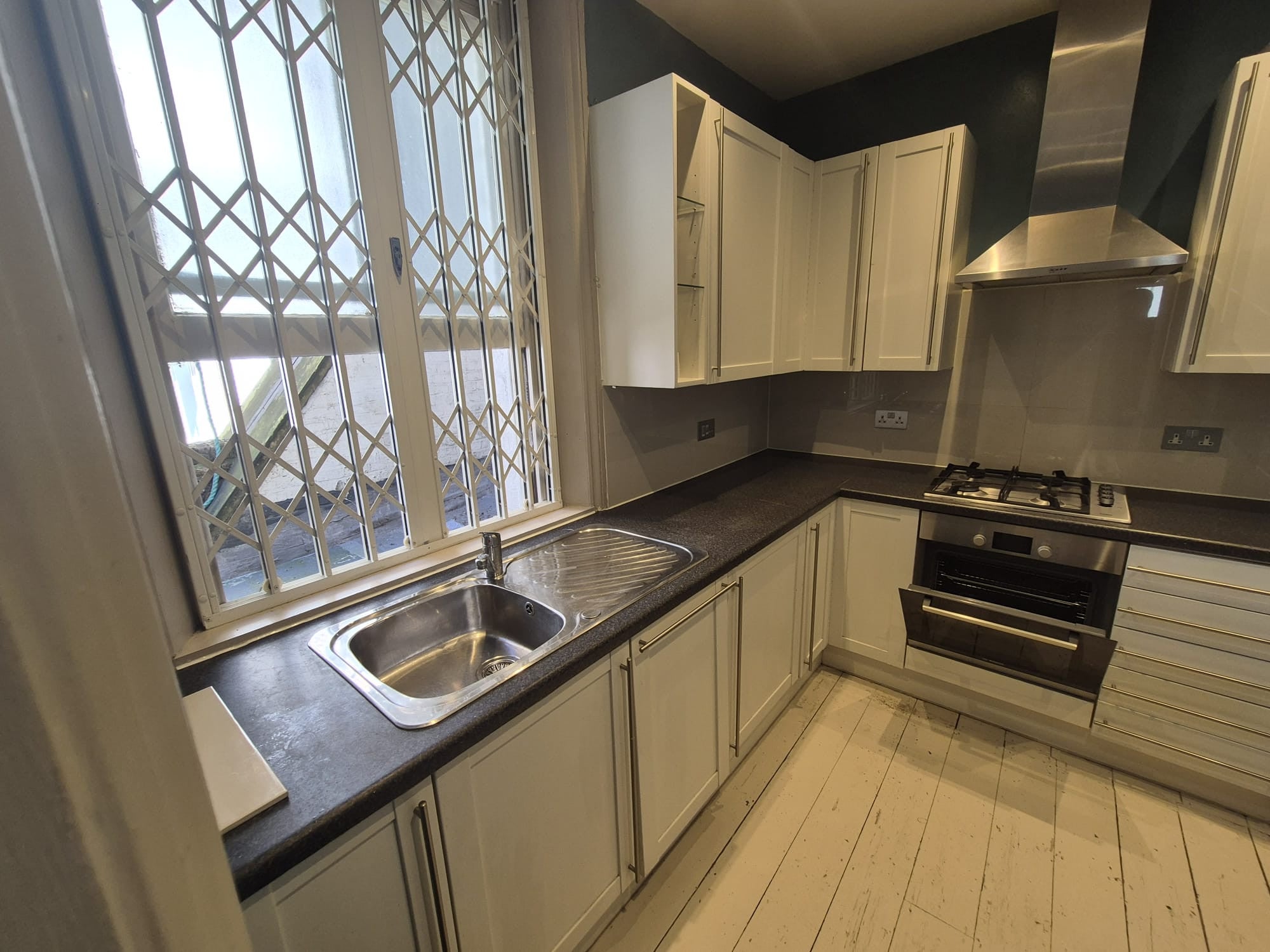 Flat Old Brompton Road in Greater London