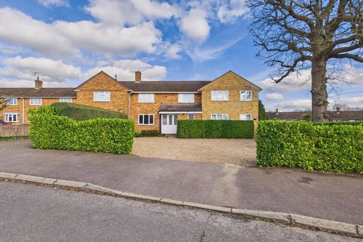 House New Park Drive in Dacorum