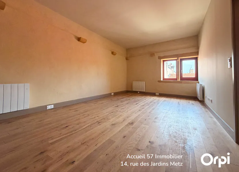 Flat Place d'Arros in Metz