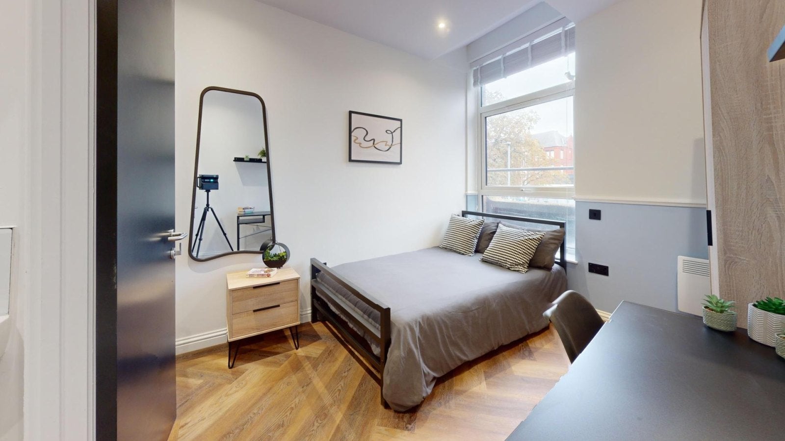 Room Thurloe Street in Manchester