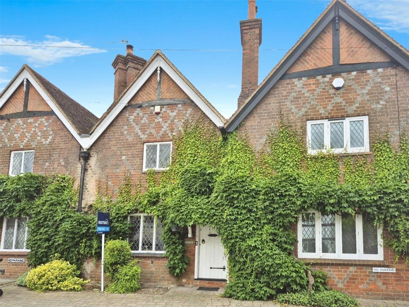 House Pearson Road in Sonning