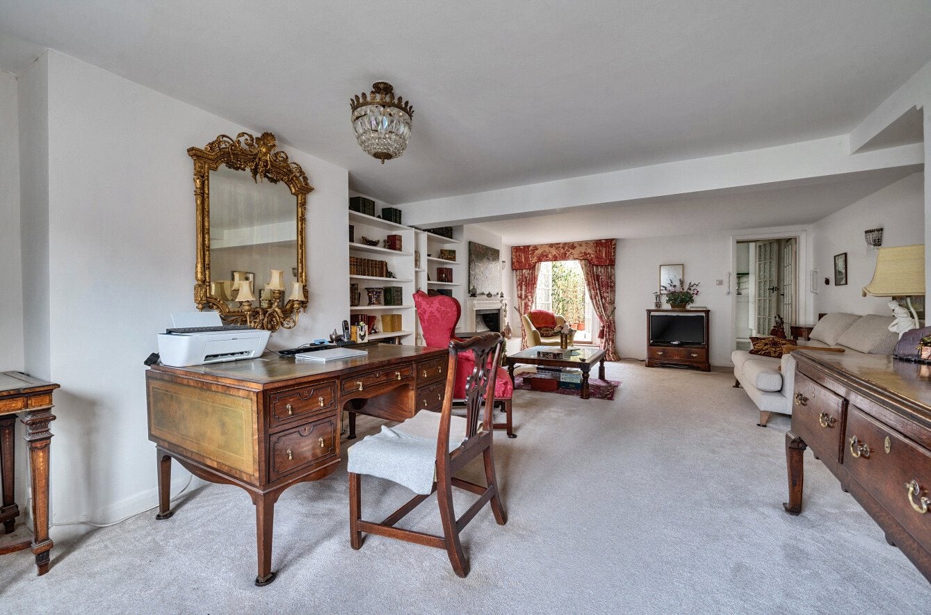 House Pearson Road in Sonning