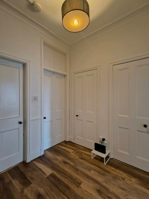 Room Aberfeldy Street in Glasgow