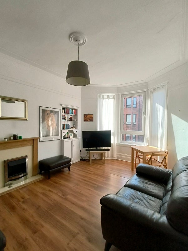 Room Aberfeldy Street in Glasgow