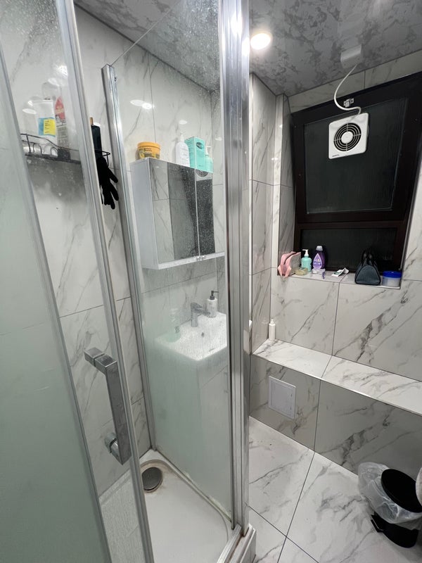 Room Murray Grove in Greater London