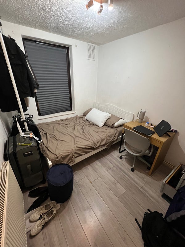 Room Murray Grove in Greater London
