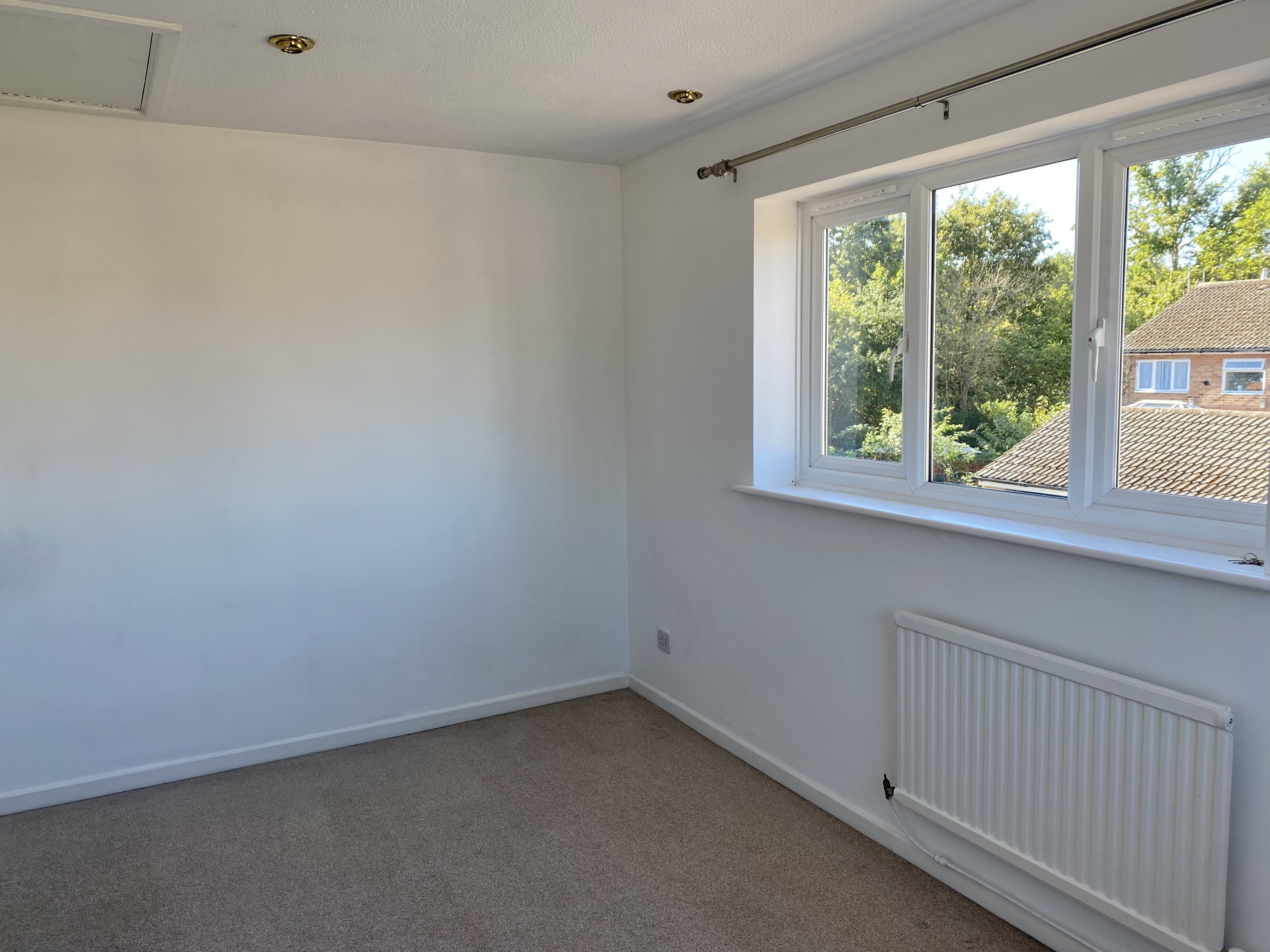 House Langham Close in Test Valley