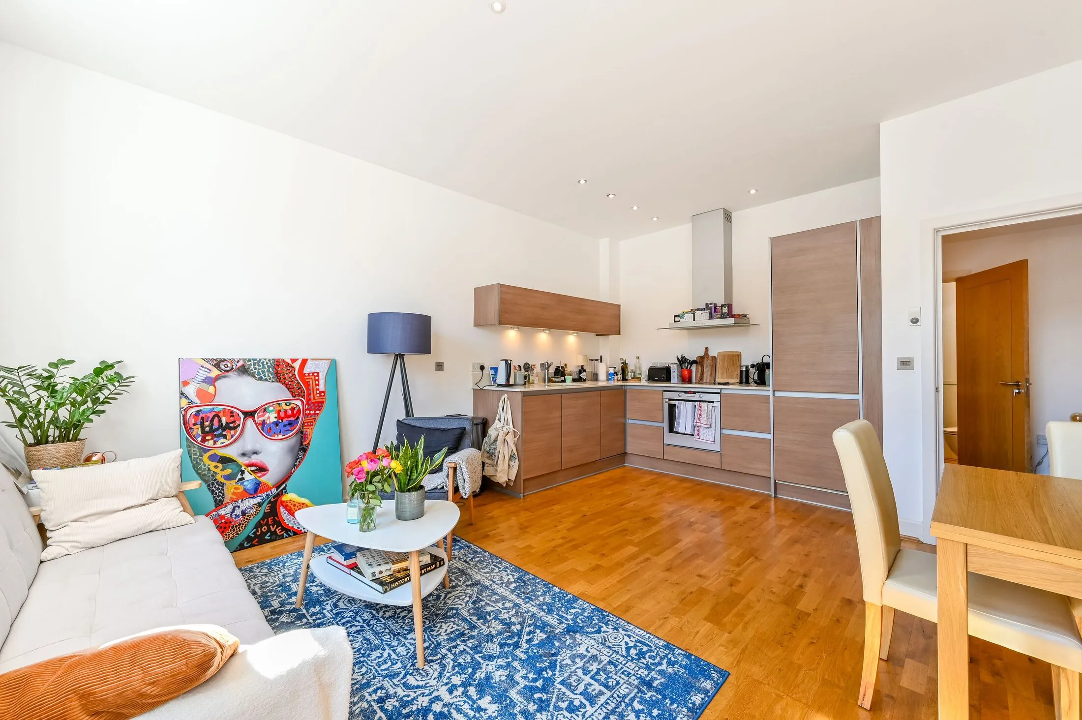 Flat Arlington Road in Greater London