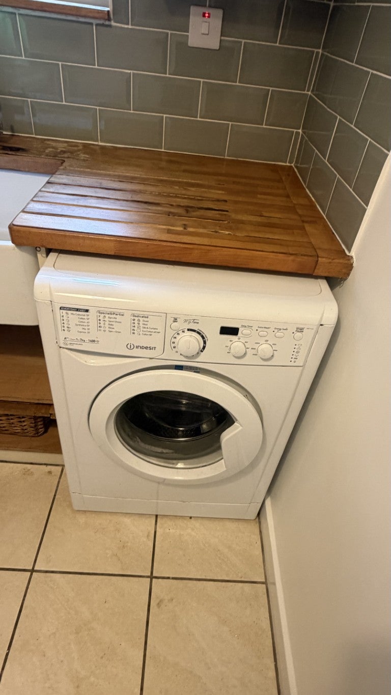 Flat Winston Close in Woodford Halse