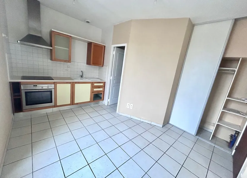 Room Rue Roger Barnalier in Périgueux