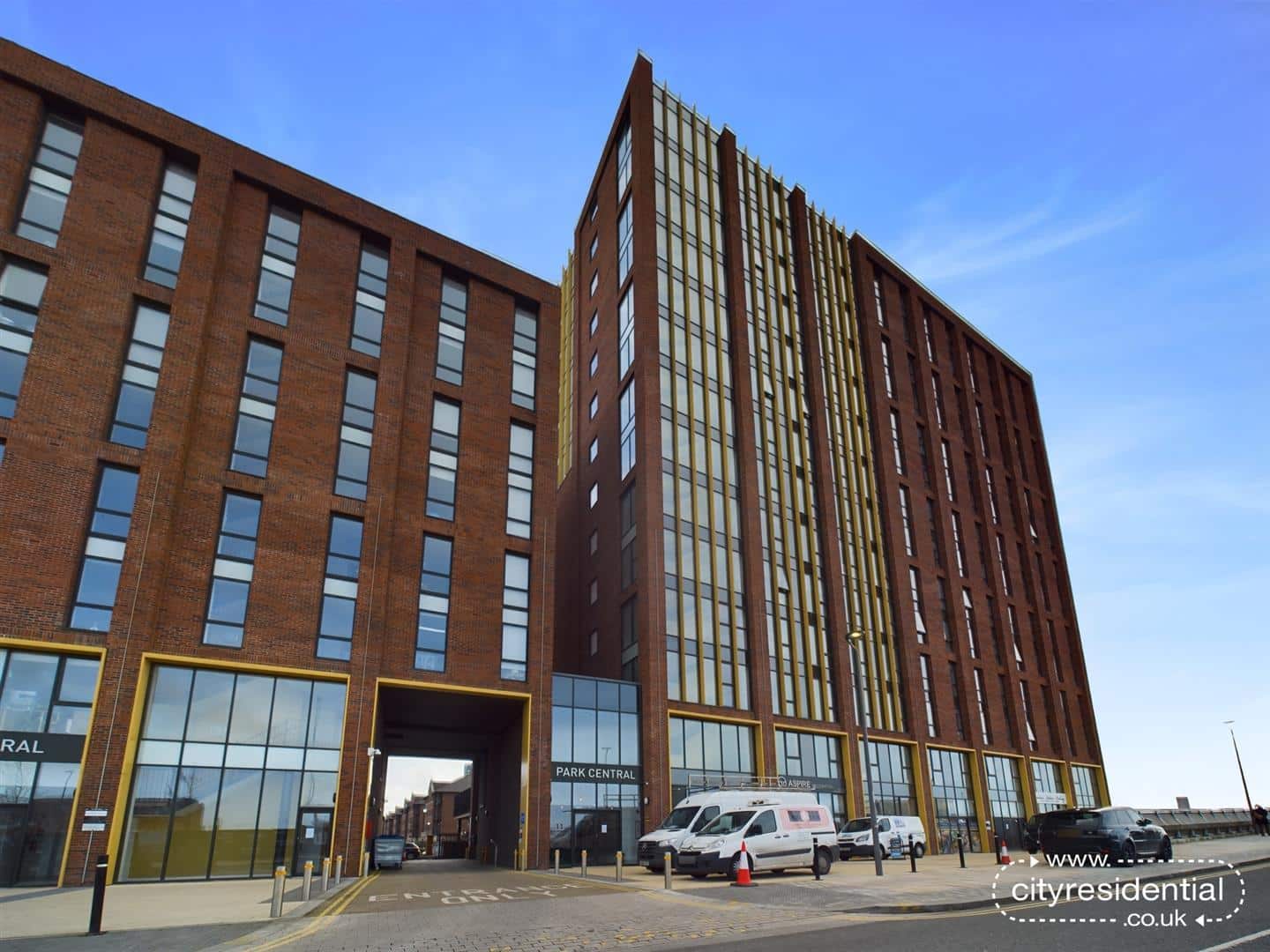 Flat Jesse Hartley Way in Liverpool