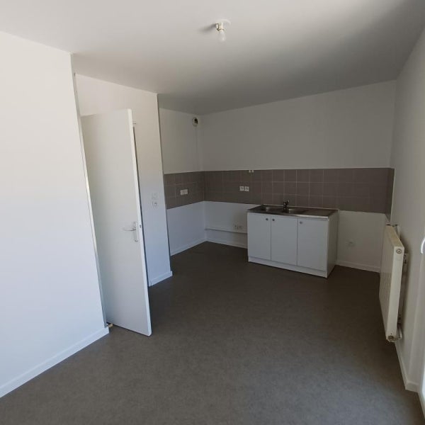 Flat Boulevard Michel Perret in Fures