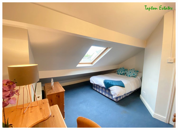 Room Slinn Street in Sheffield