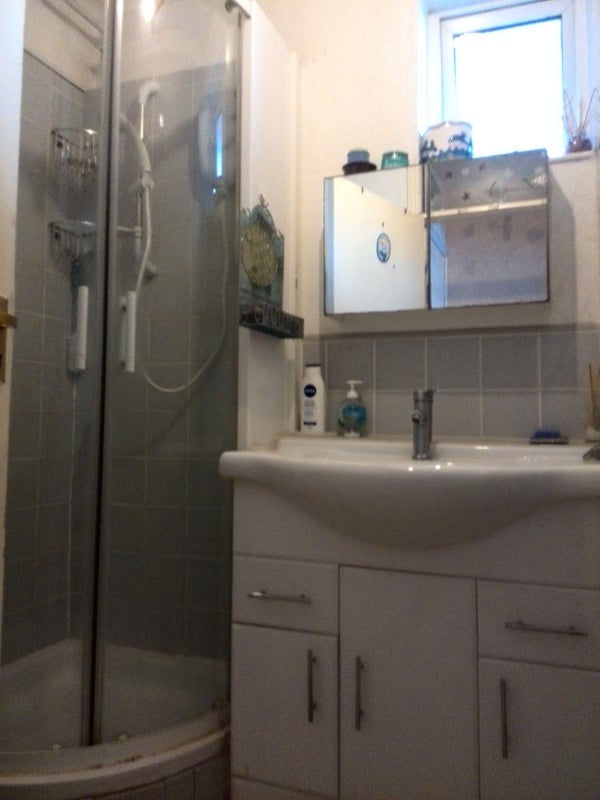 Room Prior Deram Walk in Coventry