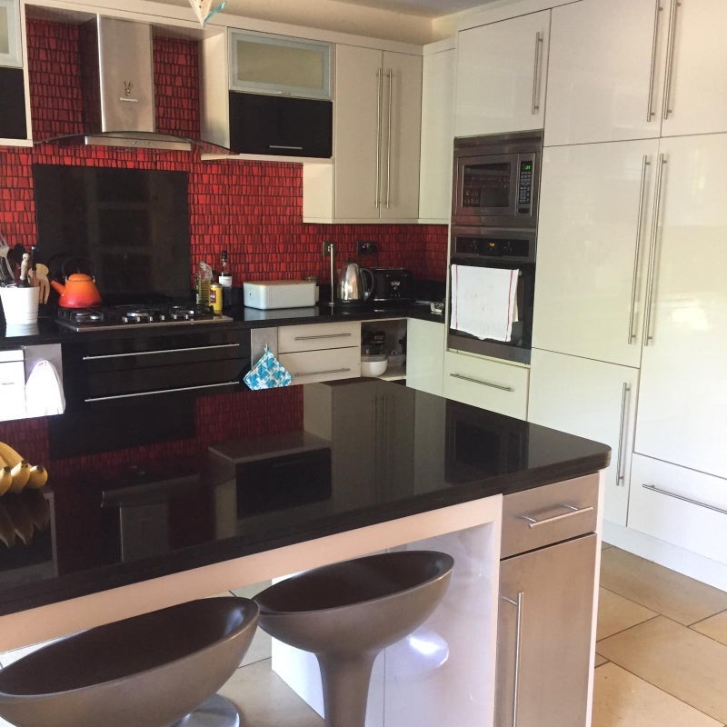 Room Buckleigh Way in Greater London