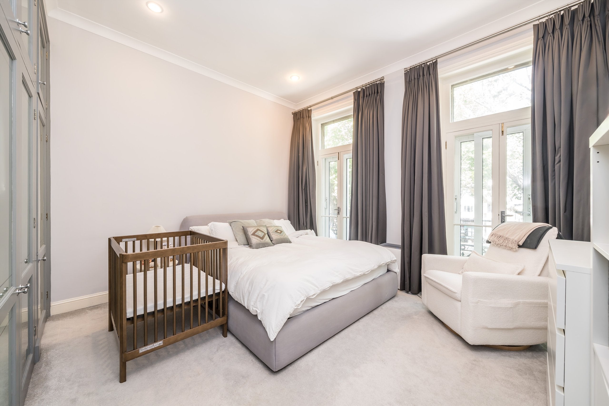 Flat Addison Road in Greater London