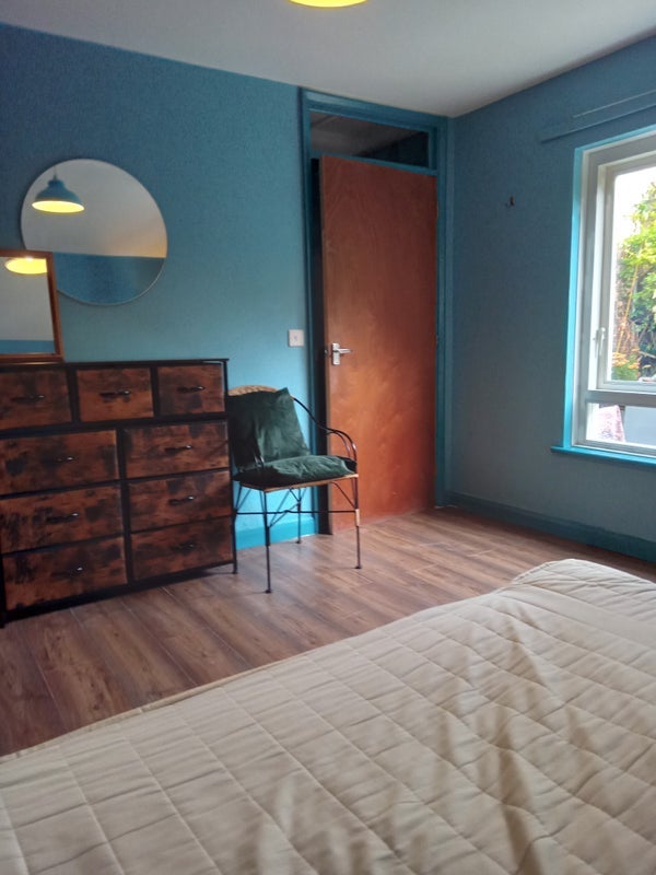 Room Stoneleigh Place in Greater London