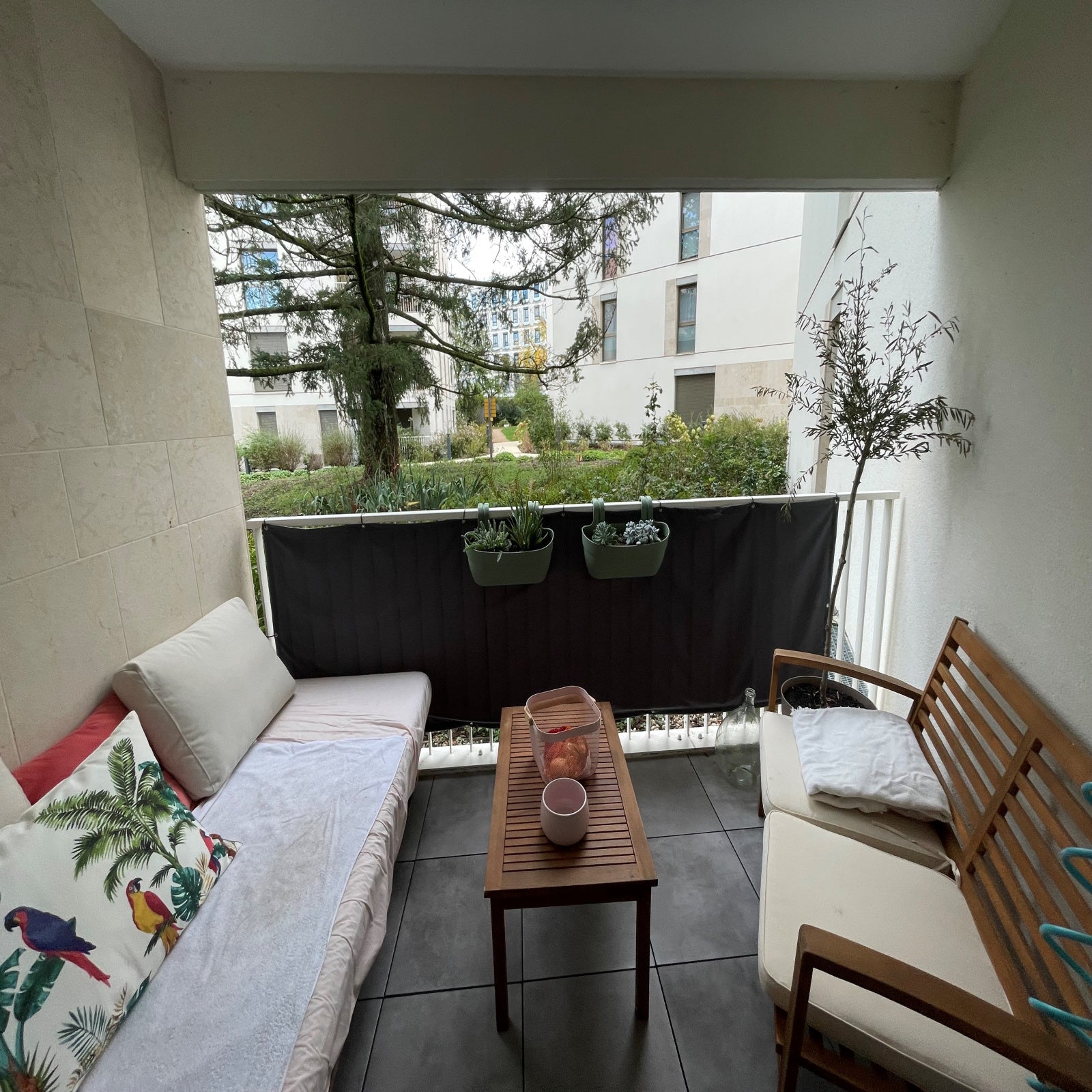 Flat Rue Pierre Valdo in Lyon