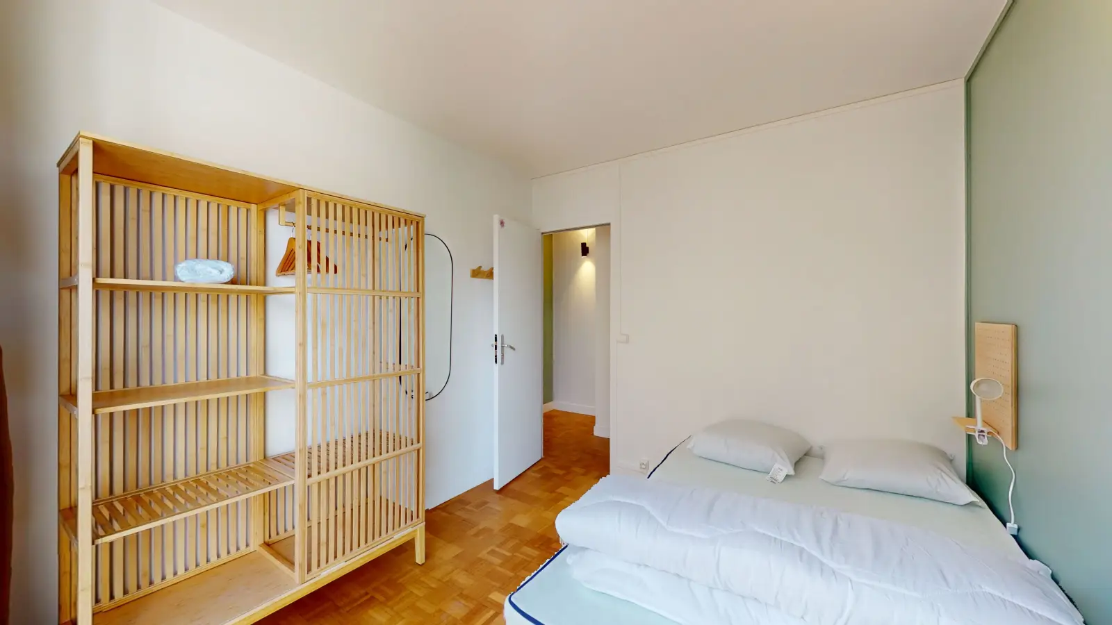 Room Rue Bobillot in Paris