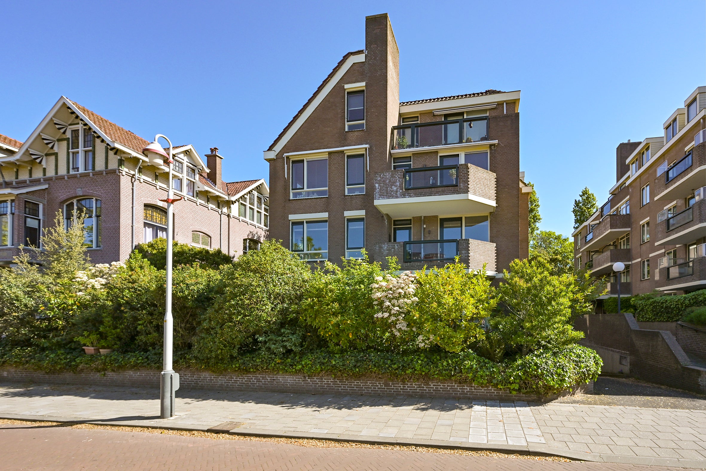 Appartement Johan van Oldenbarneveltlaan 33 C in Den Haag