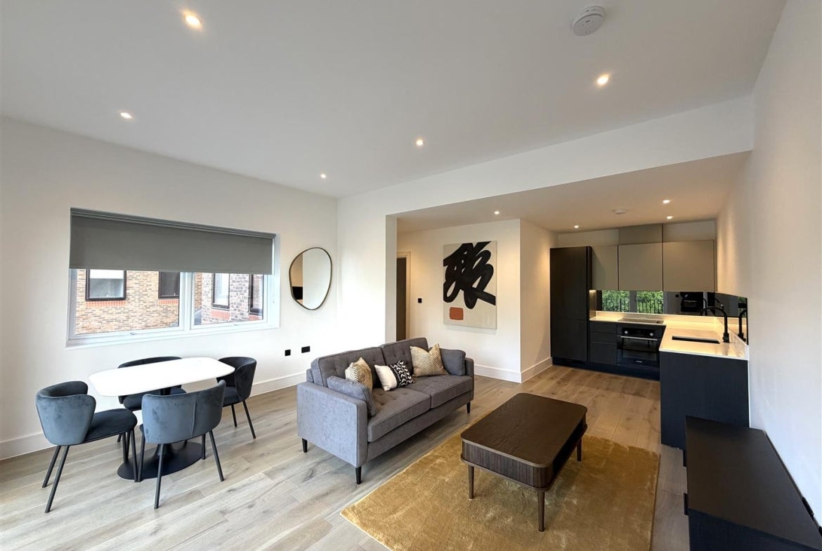 Flat Park Road in Elmbridge