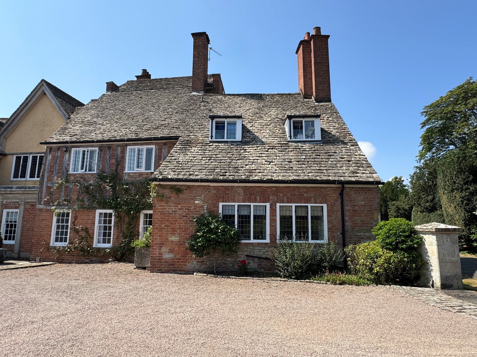 Flat Bishops Walk in Tewkesbury