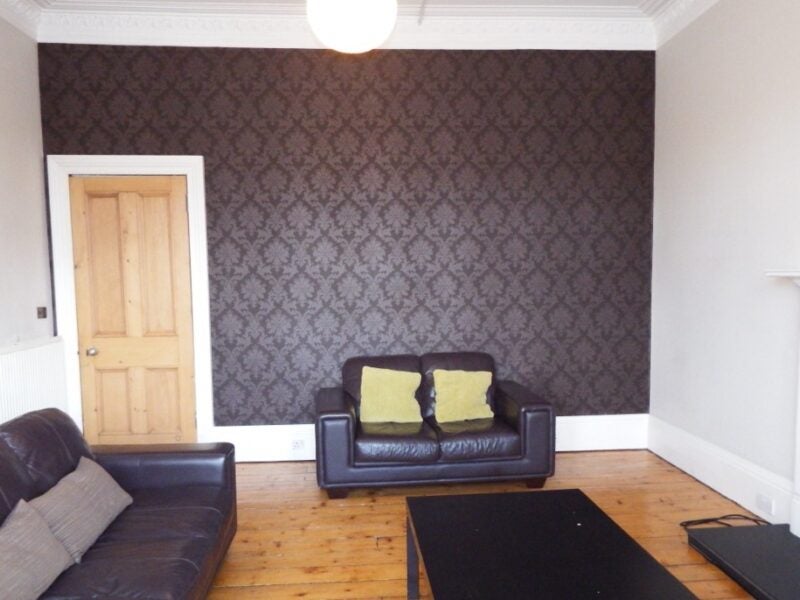 Flat Ledard Road in Glasgow
