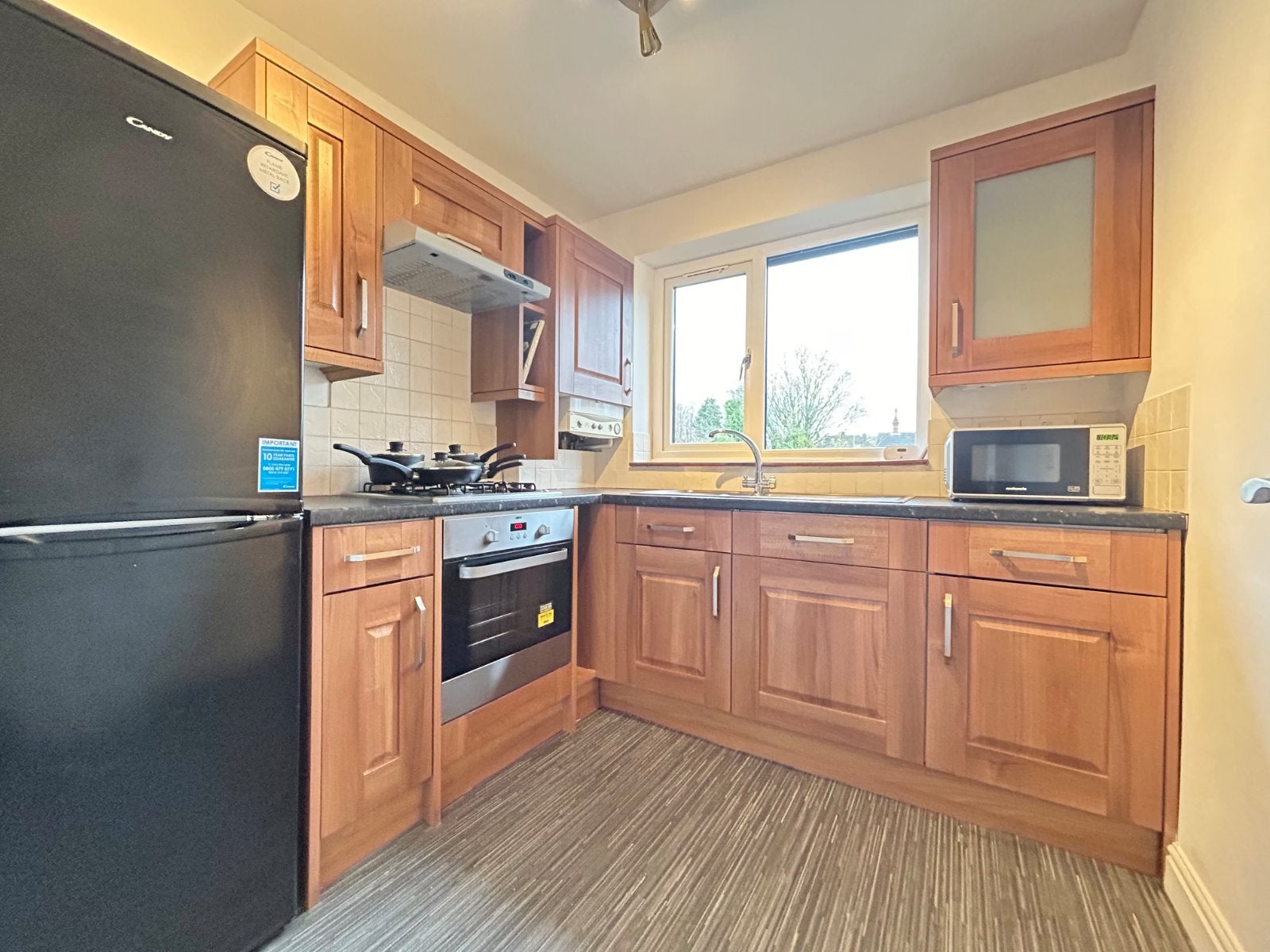 Flat Arncliffe Road in Leeds