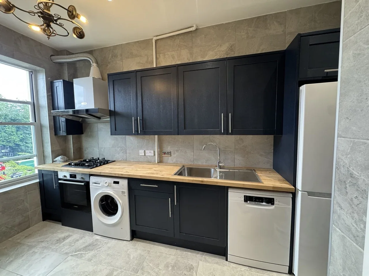 Flat West Cromwell Road in Greater London