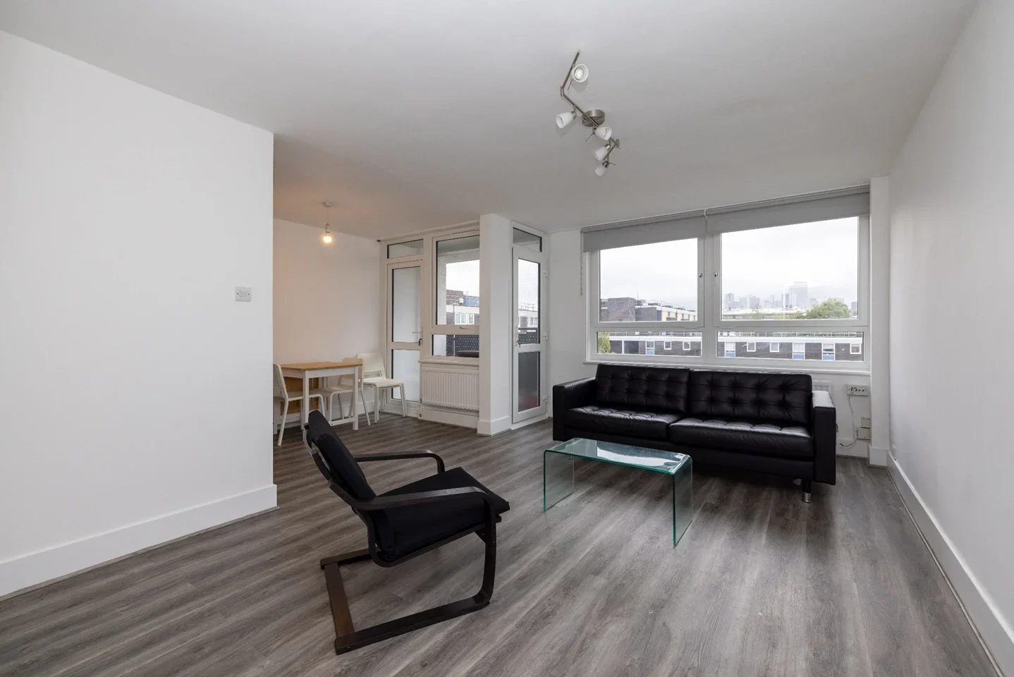 Flat Downham Road in Greater London